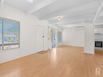 4 Joy Street, Gorokan