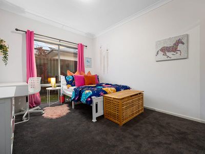 2 Pamphlet Lane, Coomera