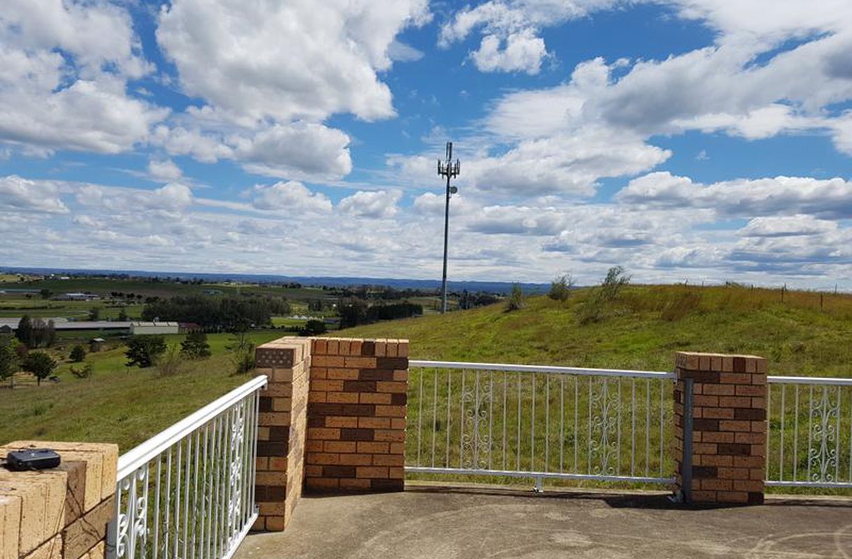 851 Luddenham Road, Luddenham Real Homes Realty