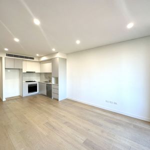 207 / 18 Cliff Road