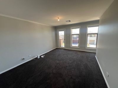 11 Burgmann Street, Oran Park
