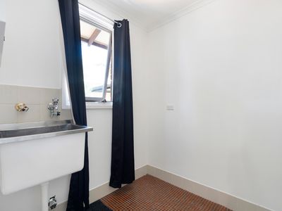 12 Manoora Drive, Hallett Cove