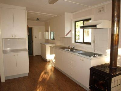 28 Kurrawong Avenue, Hawks Nest