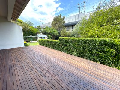 7 Oakdene Crescent, Carnegie