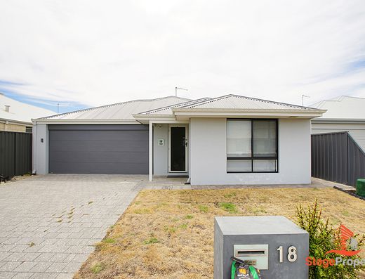 Modern, Low Maintenance Home in Dayton