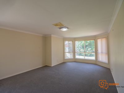 20 St Albans Way, Dubbo