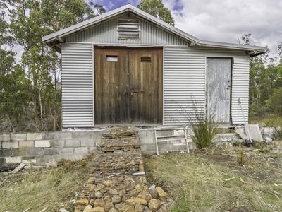 170 Russell Road, Lonnavale