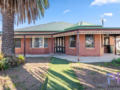 19 Ligar Street, Kennington