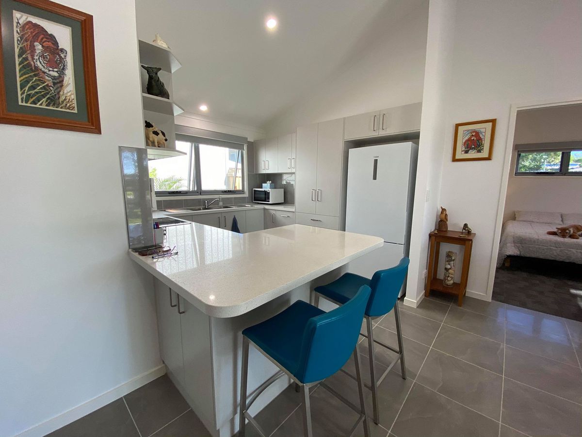 1 Sanctuary Point Close, Point Vernon