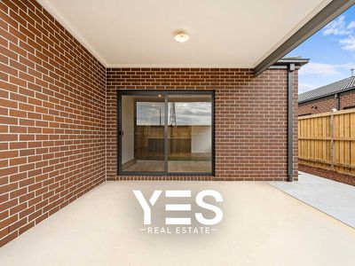 33 Bromeliad Street, Clyde North