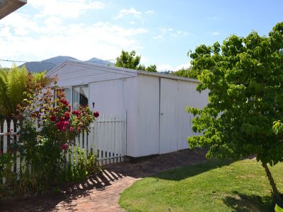 84 Lakeside Avenue, Mount Beauty