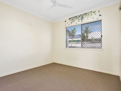 4 Moojeeba Way, Trinity Park