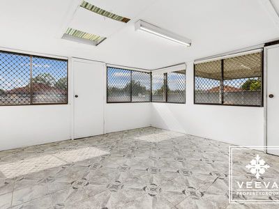 27 Wintaro Crescent, St Helens Park