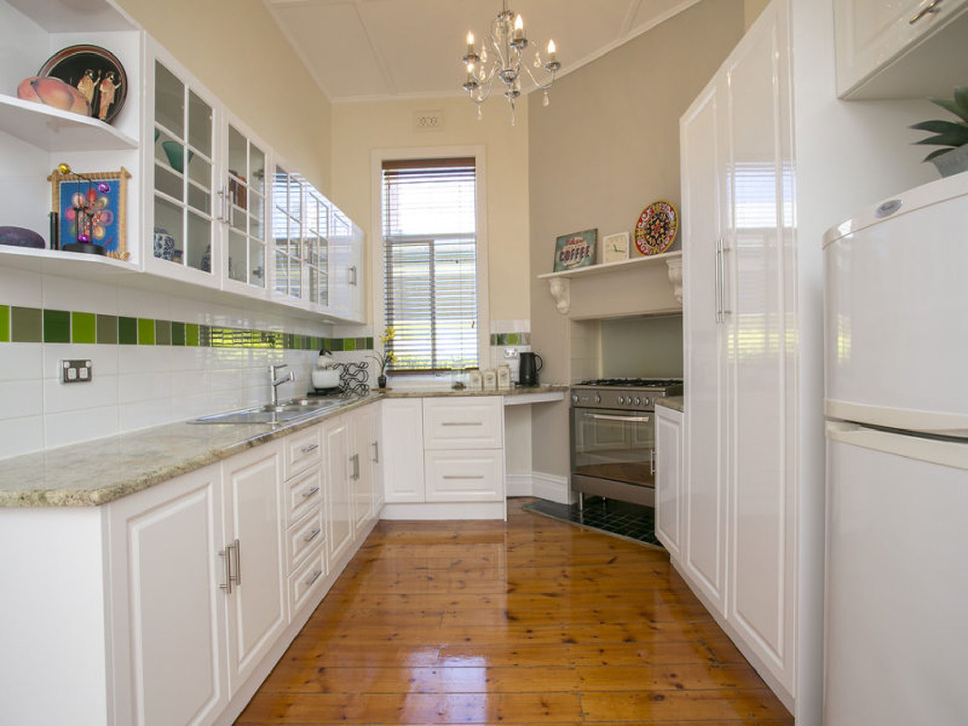 5 Lincoln Avenue, Plympton