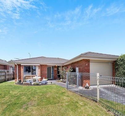 8 Fishburn Place, Cranbourne West