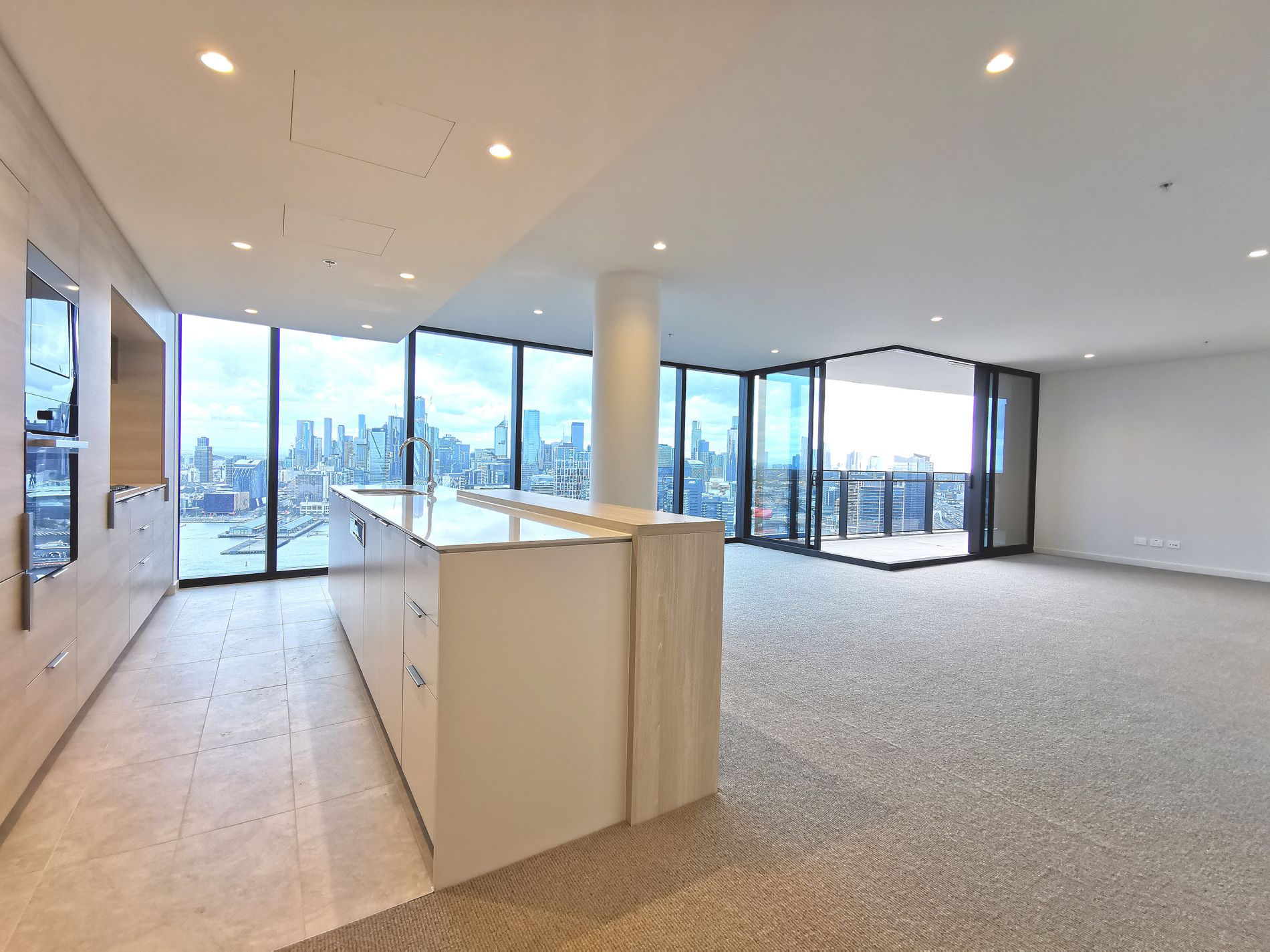 3702 / 103 South Wharf Drive, Docklands