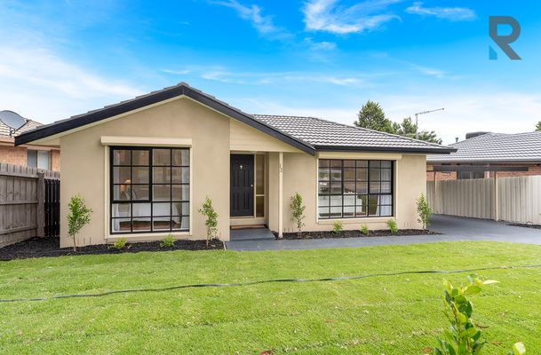 13 Bowman Drive, Mill Park