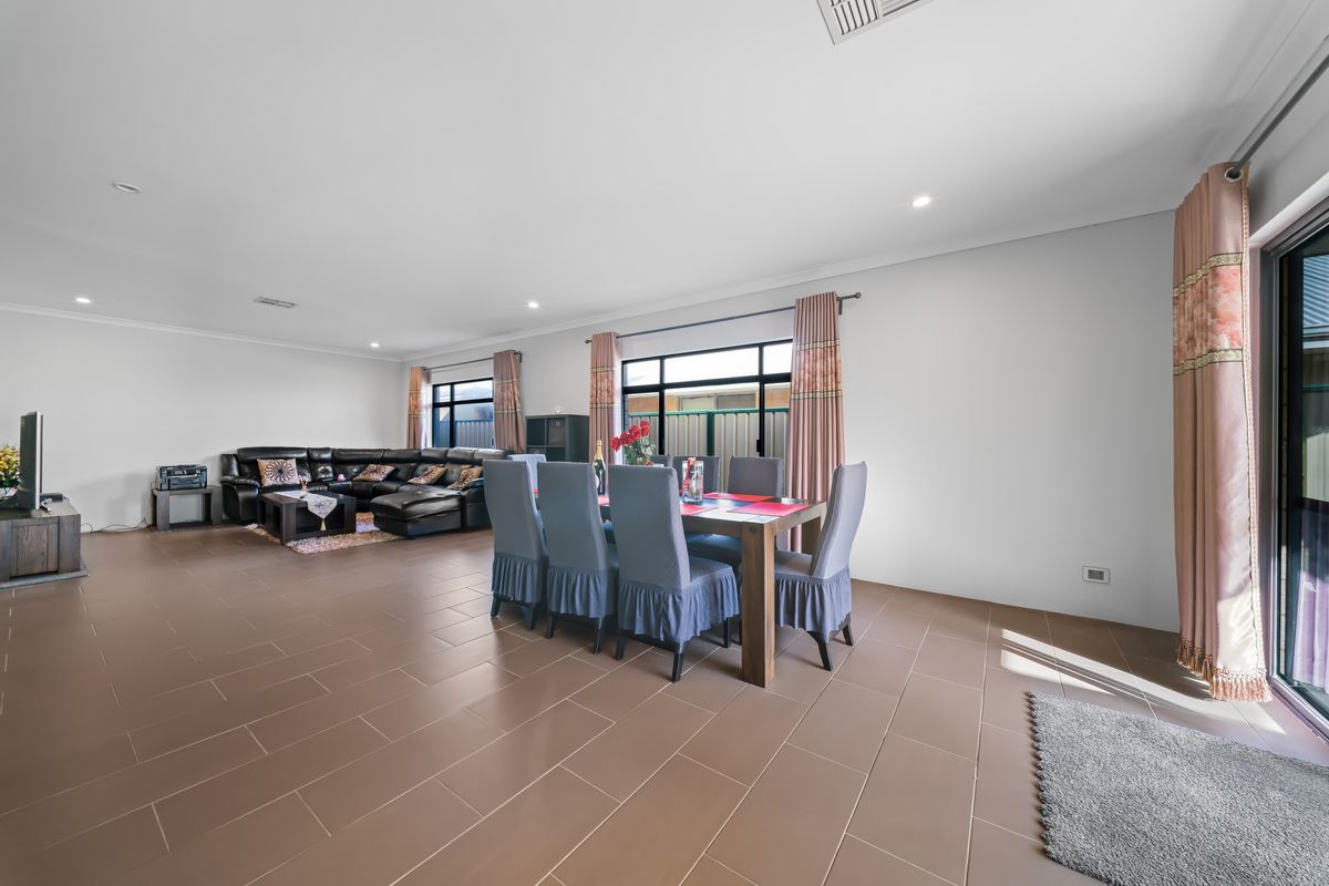 13 Eucalyptus Drive, Hammond Park