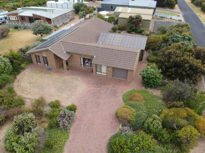 16 Arthur Street, Beachport