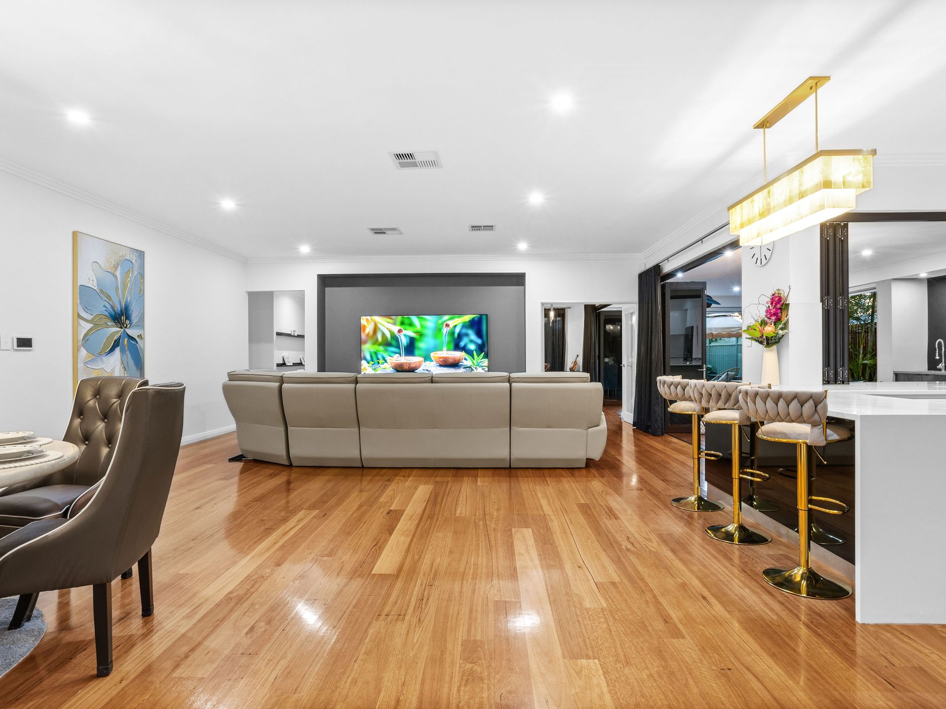 157 Reynolds Road, Mount Pleasant