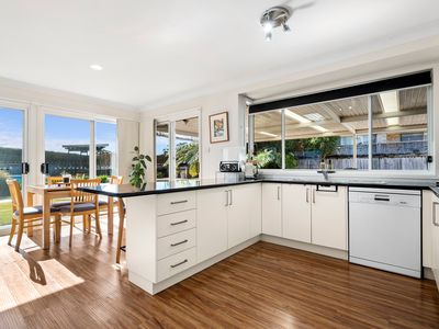 6 Woodalla Way, Narrawallee
