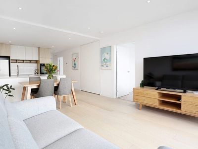 2007 / 40 Hall Street, Moonee Ponds
