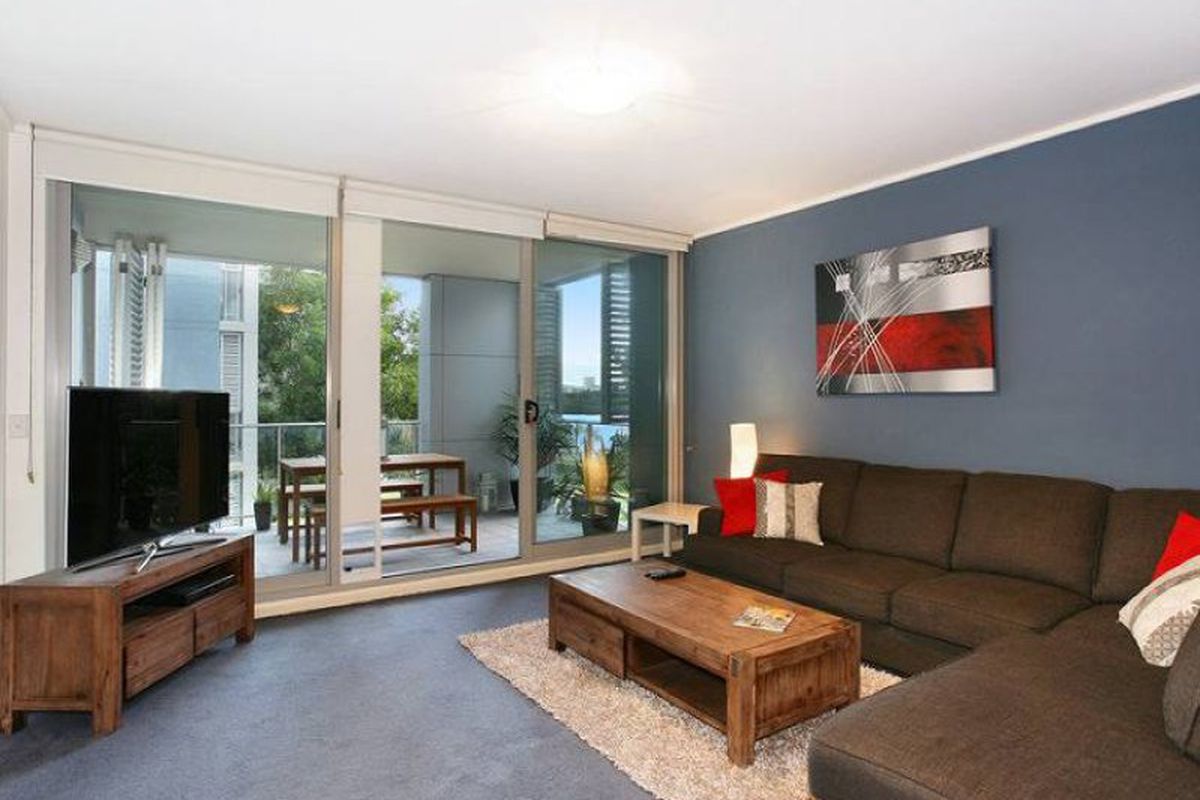 11 Lewis Avenue, Rhodes