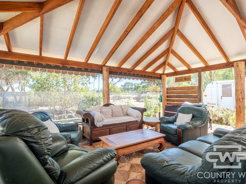 952 Polhill Road, Wellingrove