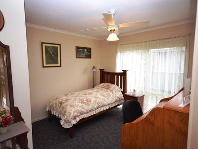 115 Lakeside Avenue , Mount Beauty