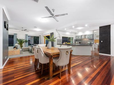31 Baychester Place, Wakerley