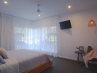 6 Scenic Ridge Drive, Cannonvale