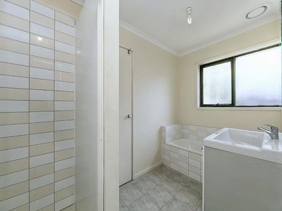 26 Rosella Avenue, Werribee