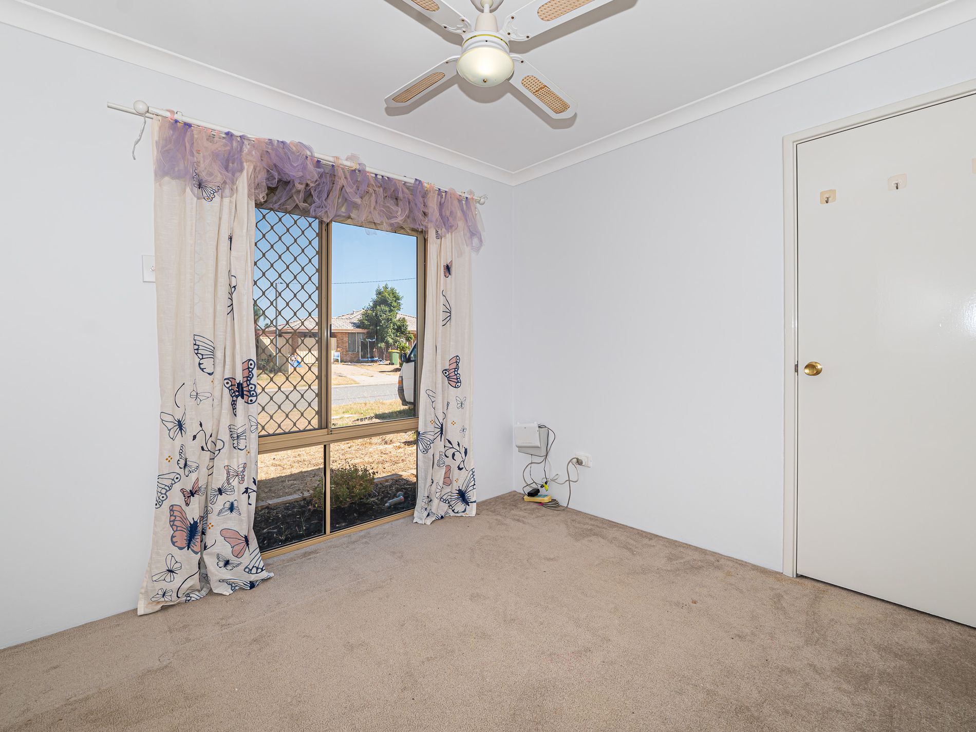 12 Carakine Grove, Thornlie