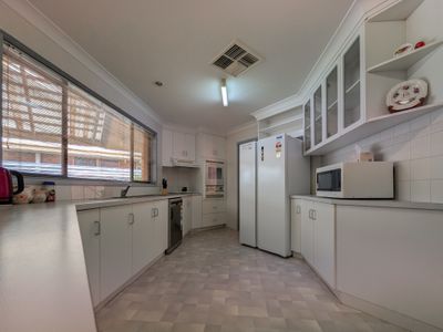 10 Poole Boulevard, Swan Hill