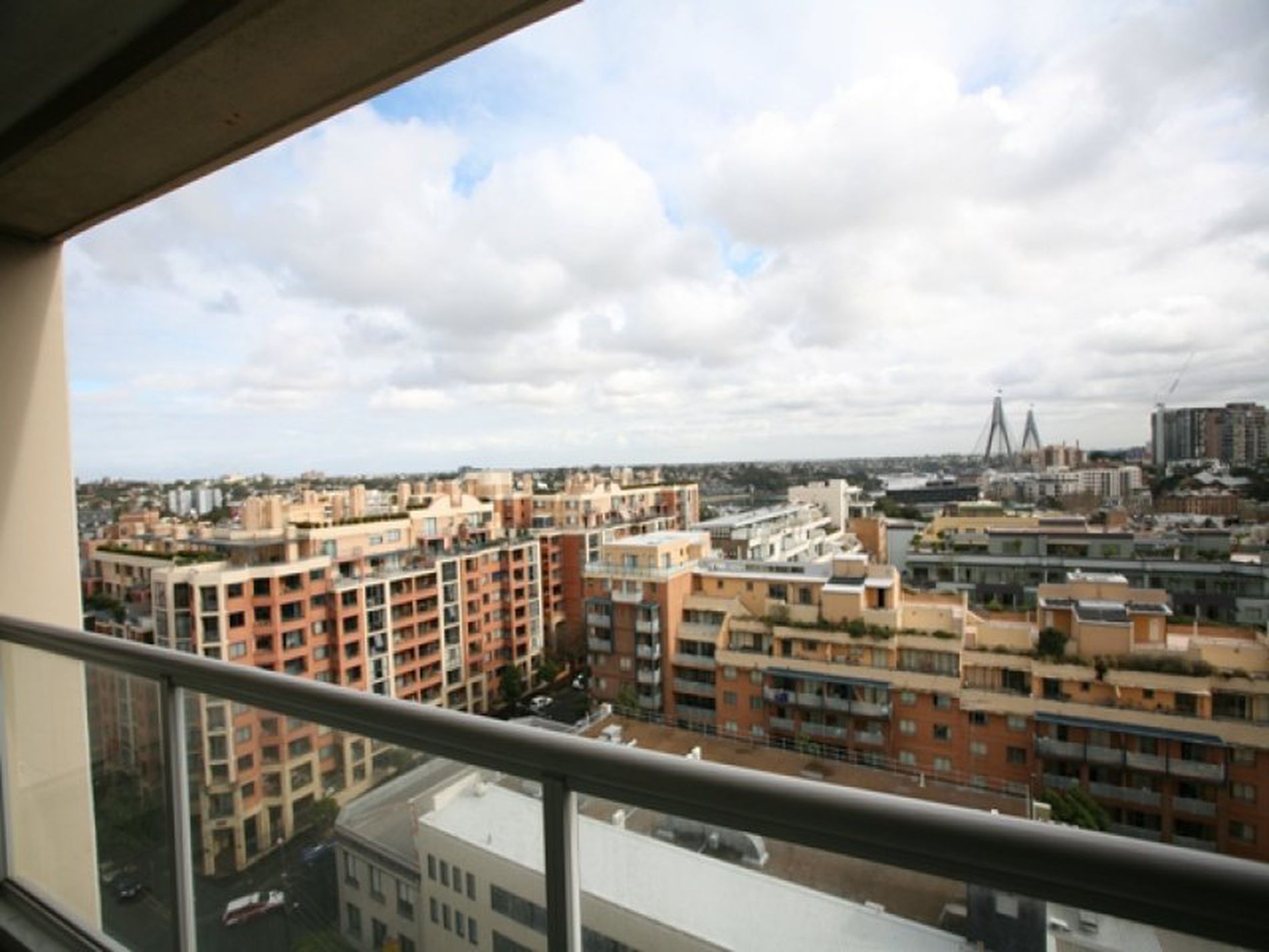 Level 13, 1304 / 50 Murray Street, Sydney