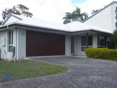1 / 67 Dennis Road, Springwood