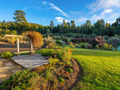 380 Dulcia Road, Gordon