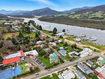 8 New Road, Franklin