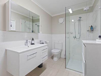 10 Mirrabooka Road, Mallacoota