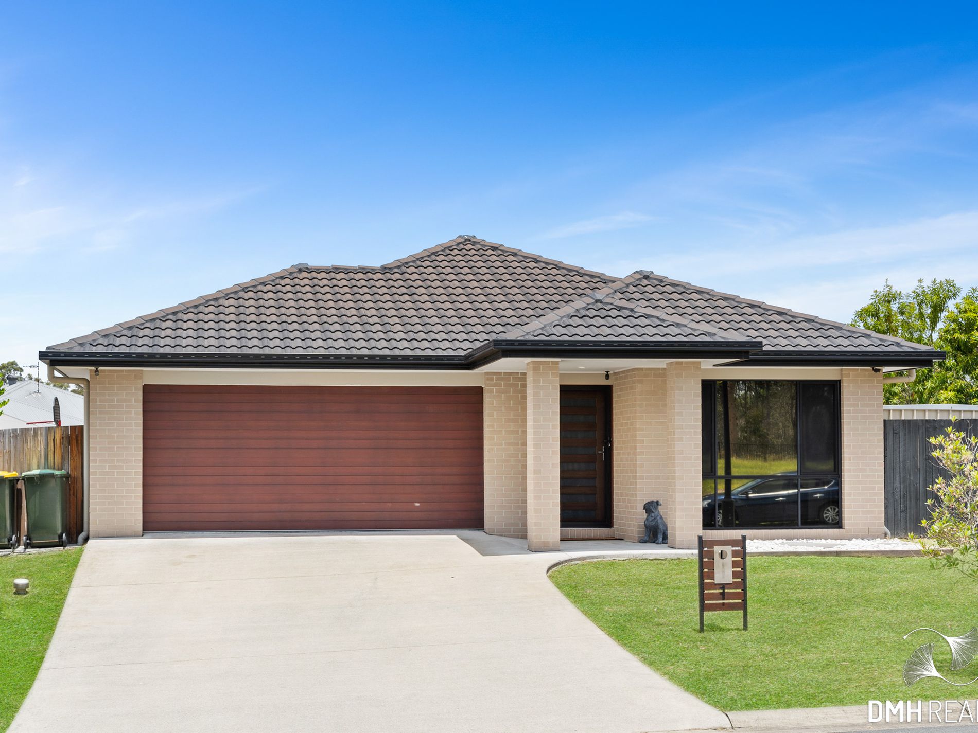 1 Songbird Circuit, Flagstone DMH Realty