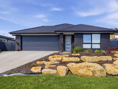 2 Huntington Street, Hadspen