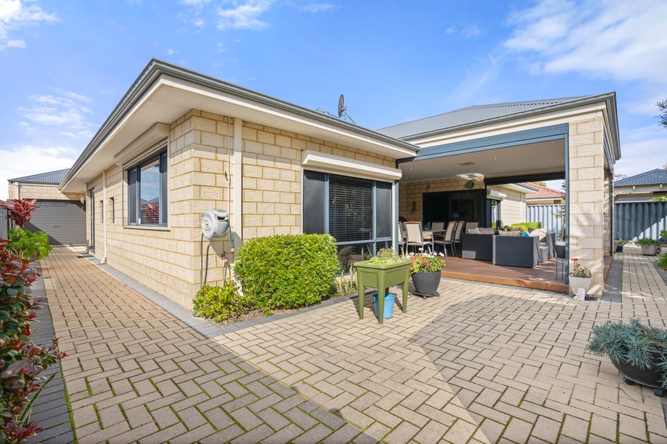 10 Grandis Drive, Baldivis
