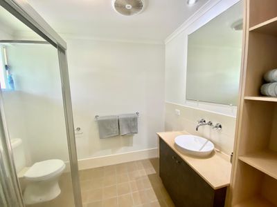 33 / 1804 Captain Cook Highway, Clifton Beach