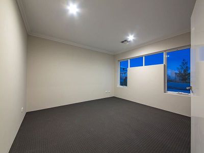 15 Seaside Avenue, Yanchep