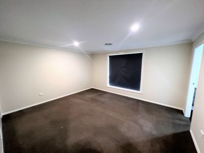 15 Barr, Windradyne