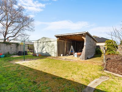 207 Desailly Street, Sale