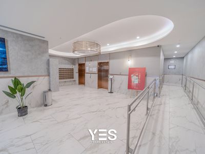 2403C/851 Whitehorse Road, Box Hill