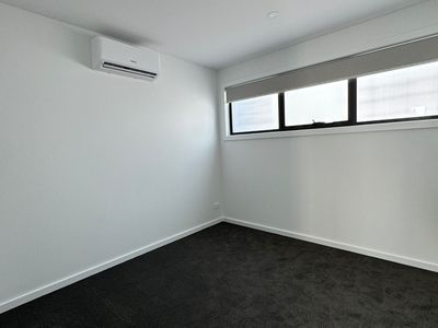 2 / 23 Banff Street, Reservoir