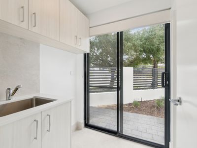28 Venus Way, Hillarys