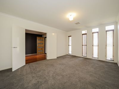 79 Lyndhurst Boulevard, Lyndhurst